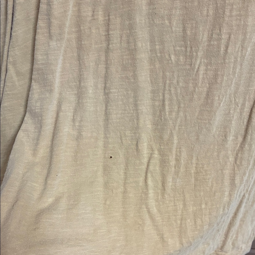 Magnolia Pearl Tan Star Graphic Short Sleeve Tee. Damaged - Picture 3 of 6